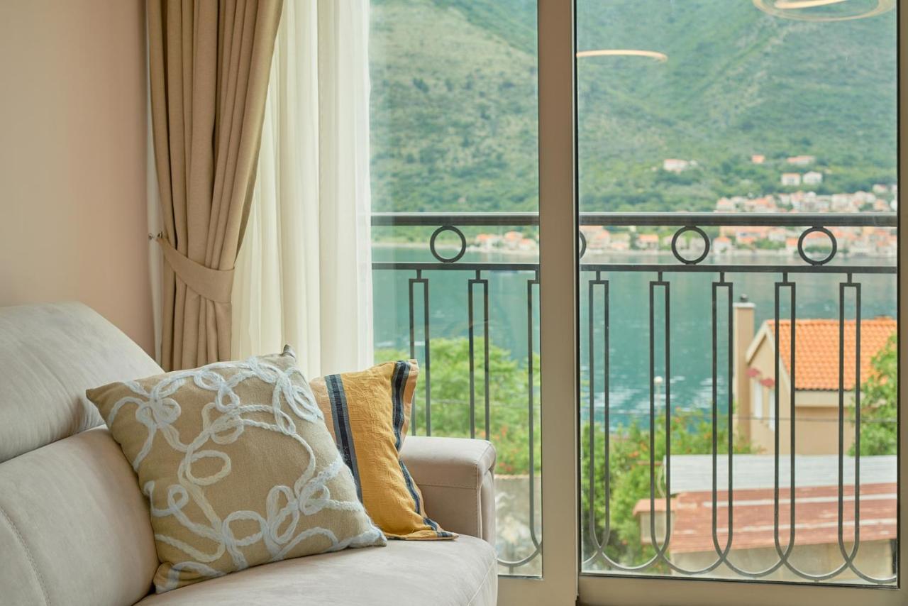2Montenegro Limeta Apartments With Pool Kotor Eksteriør bilde